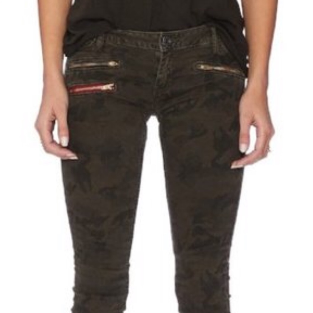 Etienne Marcel Camo Red Zipper Jeans